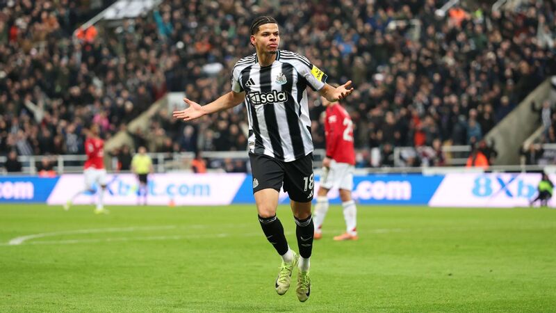 Newcastles vs Man United - Quỷ Đỏ thua trong thế hơn người